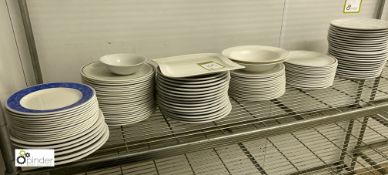 Quantity various Plates to shelf