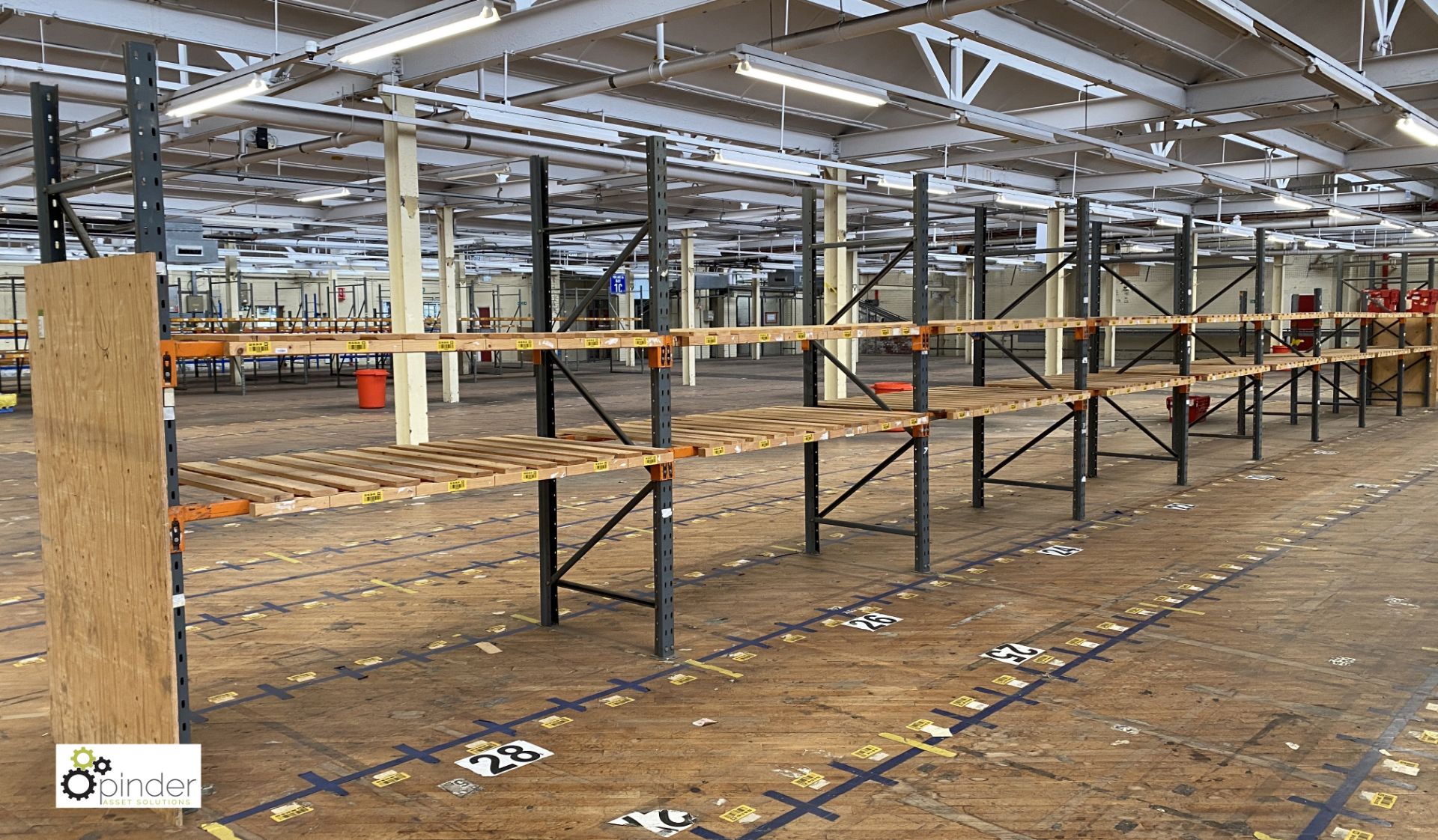 9 bays Dexion Speedlock Racking comprising 8 uprights 2440mm x 910mm wide, 2 uprights 1830mm x 910mm