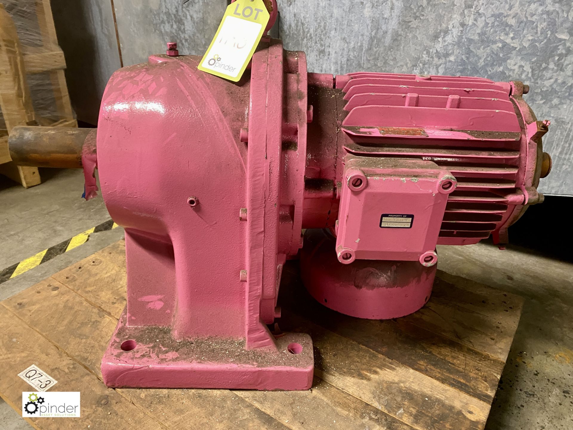 Carl Bookwoldt 7-132M6D Electric Gearmotor, 4kw (QB002) (please note there is a lift out fee of £5