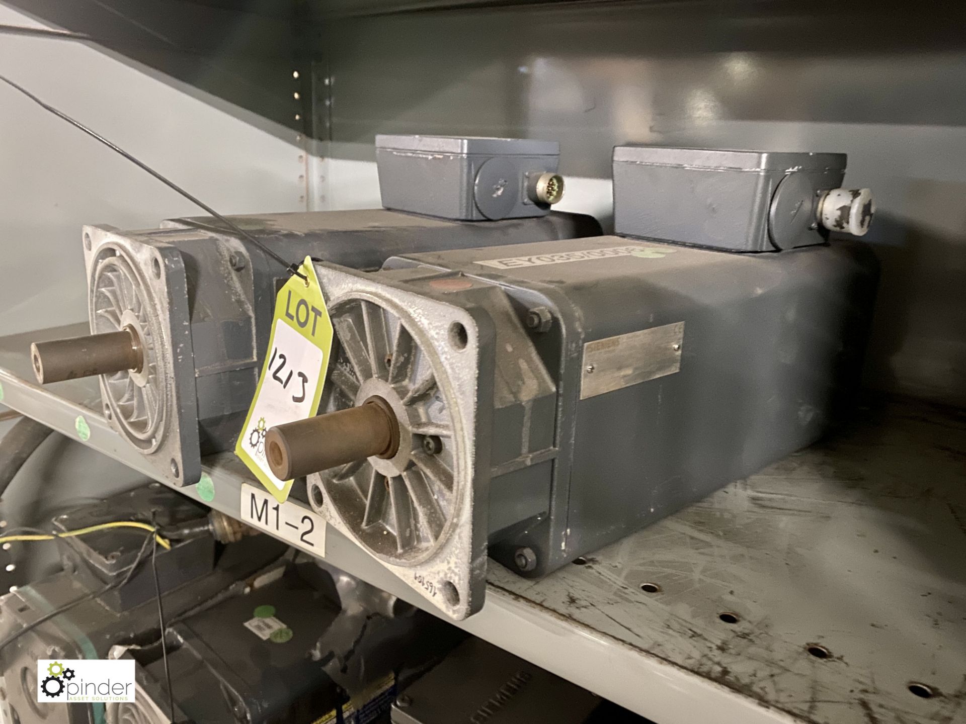 2 Siemens 1FT5076-OAF71-2-Z Permanent Magnet Motors (EY035) (please note there is a lift out fee - Image 2 of 3