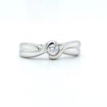 18k White Gold Solitaire Semi Tension Round Cut Diamond Ring H colour