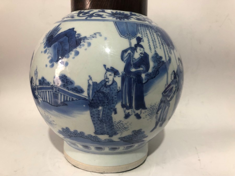 1630's Chinese Blue & White Vase Traditional Period - Image 5 of 13