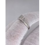 9K White Gold Diamond Ring