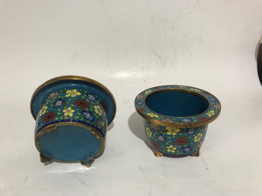 19th Century Pair Of Chinese Cloisonné Planters - Image 5 of 6
