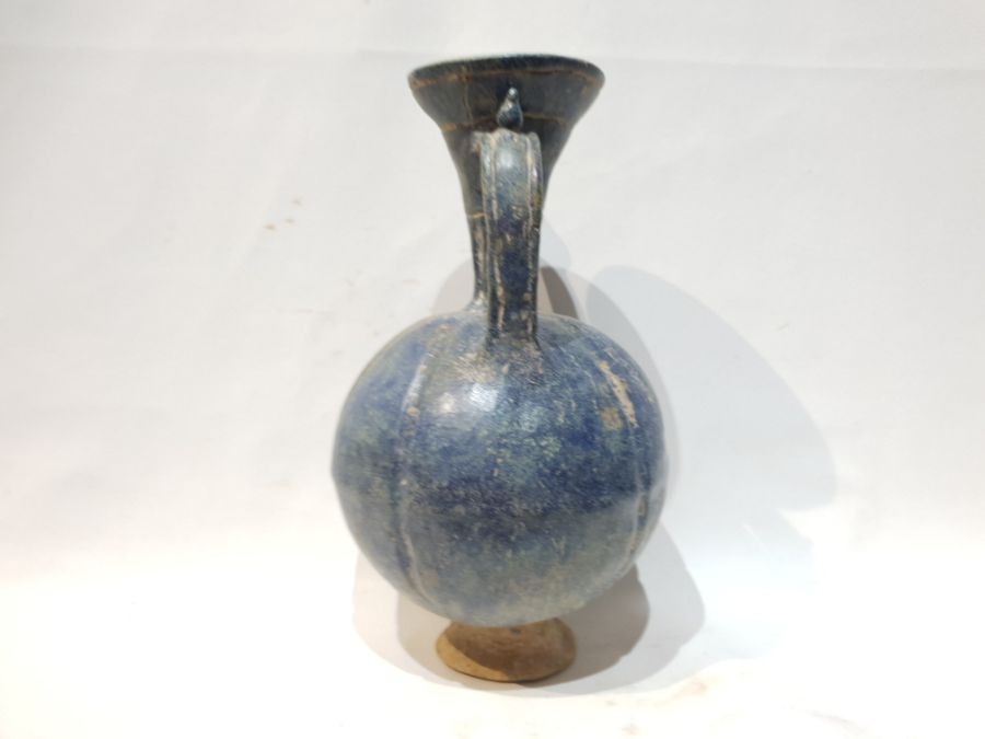 A Blue Islamic Ceramic jug - Image 4 of 5