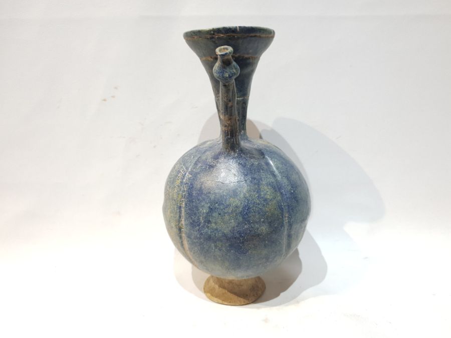 A Blue Islamic Ceramic jug - Image 2 of 5