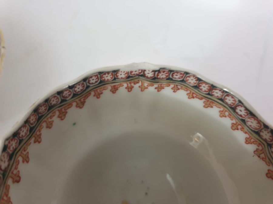 Pair Of 19th Century Chinese Export Bird Cups & Saucers - Image 3 of 10