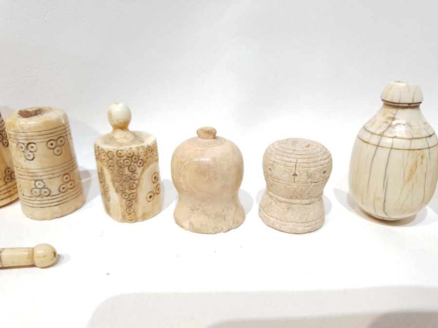 12th Century Assortment of Islamic Ivory Engraved Chess Pieces - Image 5 of 6