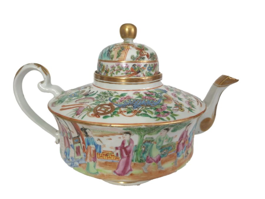 19th Century Chinese Famille Rose Teapot