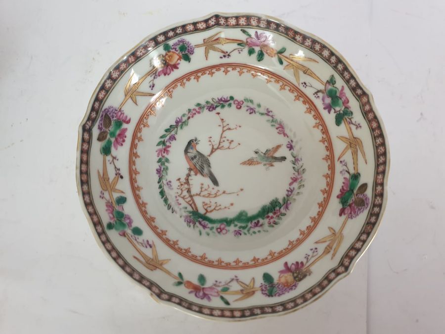 Pair Of 19th Century Chinese Export Bird Cups & Saucers - Image 5 of 10