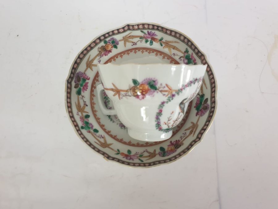 Pair Of 19th Century Chinese Export Bird Cups & Saucers - Image 8 of 10