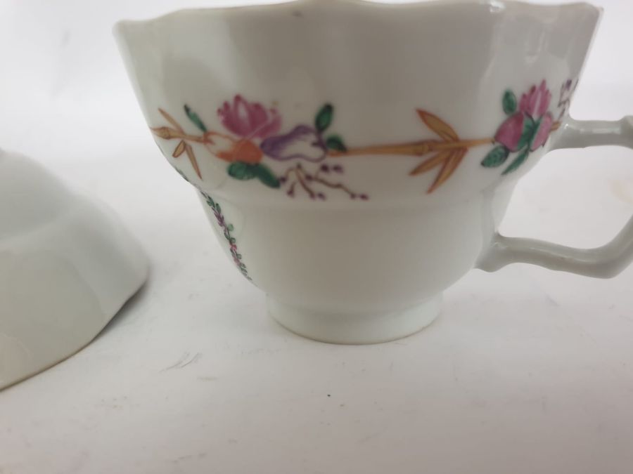 Pair Of 19th Century Chinese Export Bird Cups & Saucers - Image 7 of 10