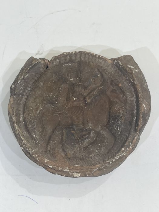 Sassanian period clay mould with an rider 400/500AD - Image 3 of 3