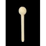 18TH/19TH CENTURY FINE OTTOMAN IVORY SWIRL MACE TOP