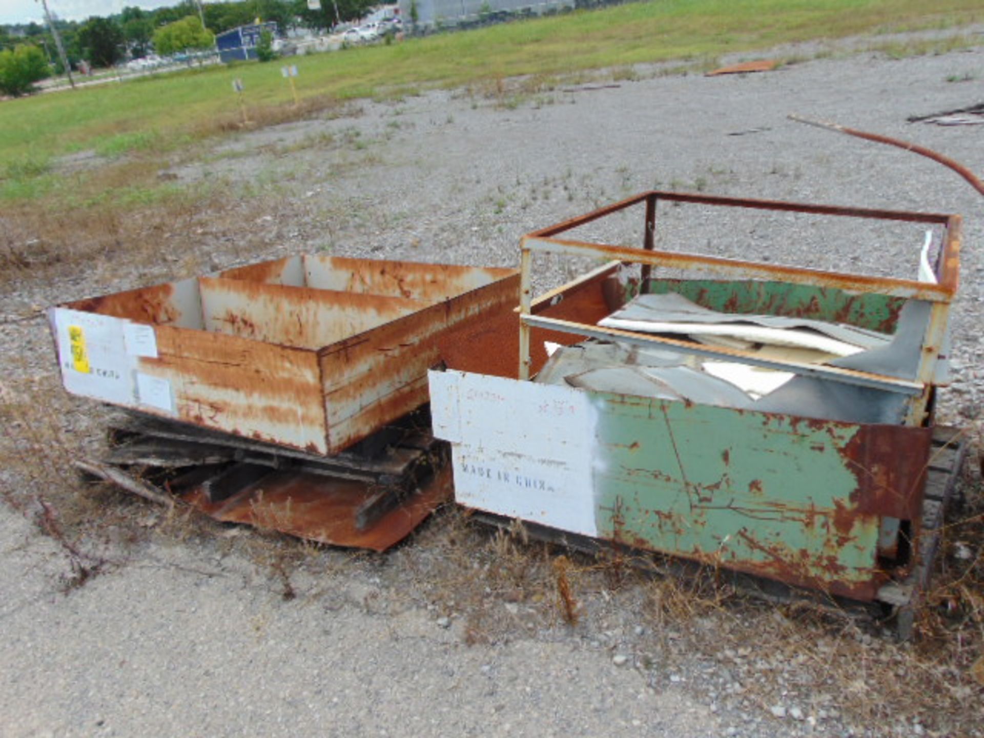 LOT CONSISTING OF: steel boxes, steel & wire baskets, assorted (in yard) - Image 7 of 7