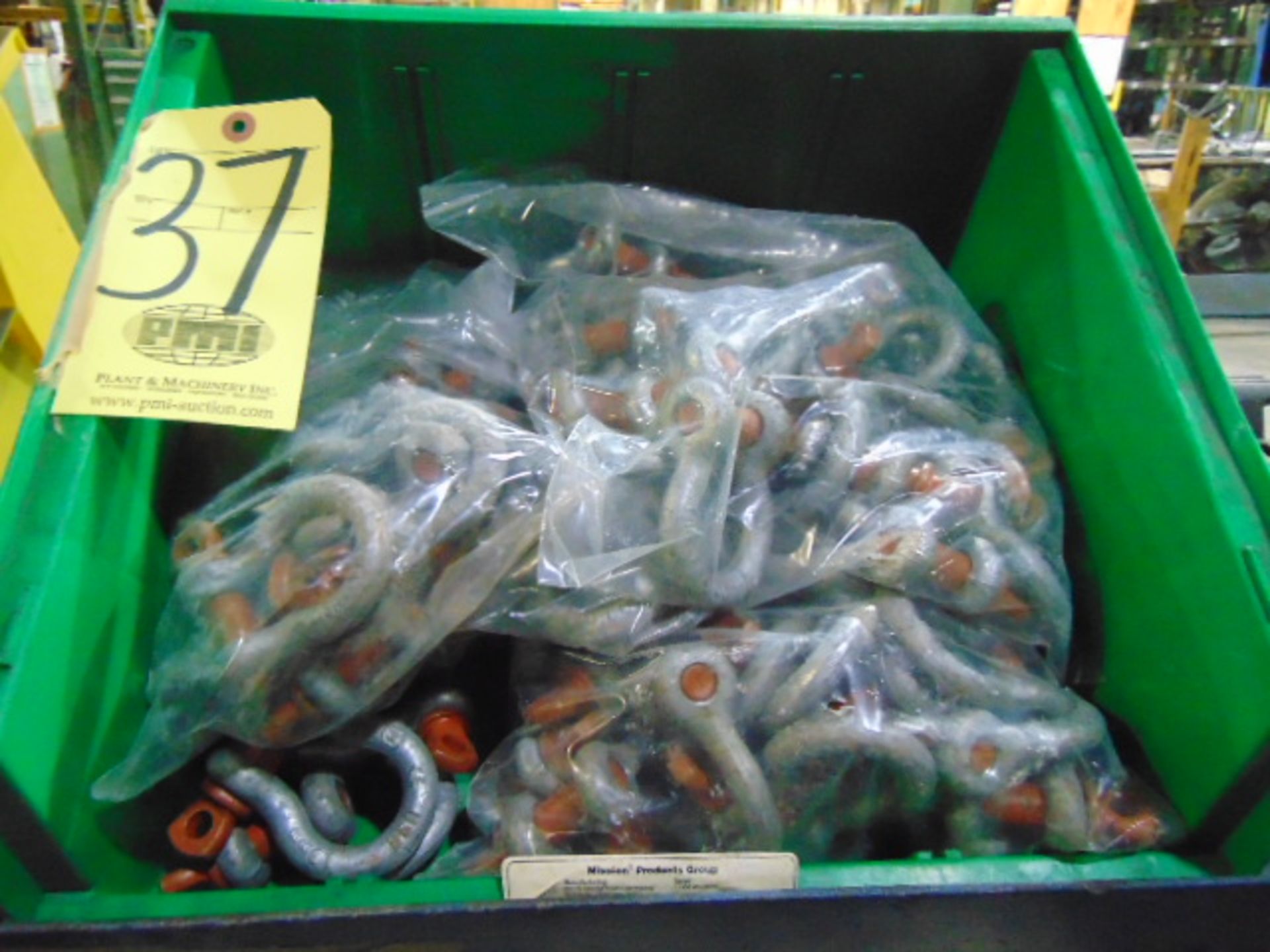 LOT OF SHACKLES, (in one box)