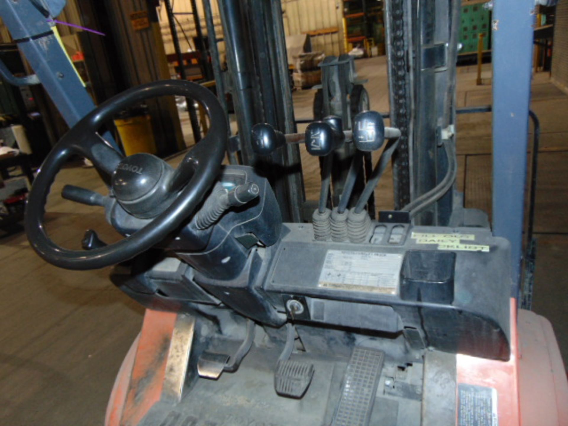 FORKLIFT, TOYOTA 6,000 LB. MDL. 7FGCU30, new 2005, LPG, 5,600 lb. cap. as equipped, 42” forks, - Image 7 of 11