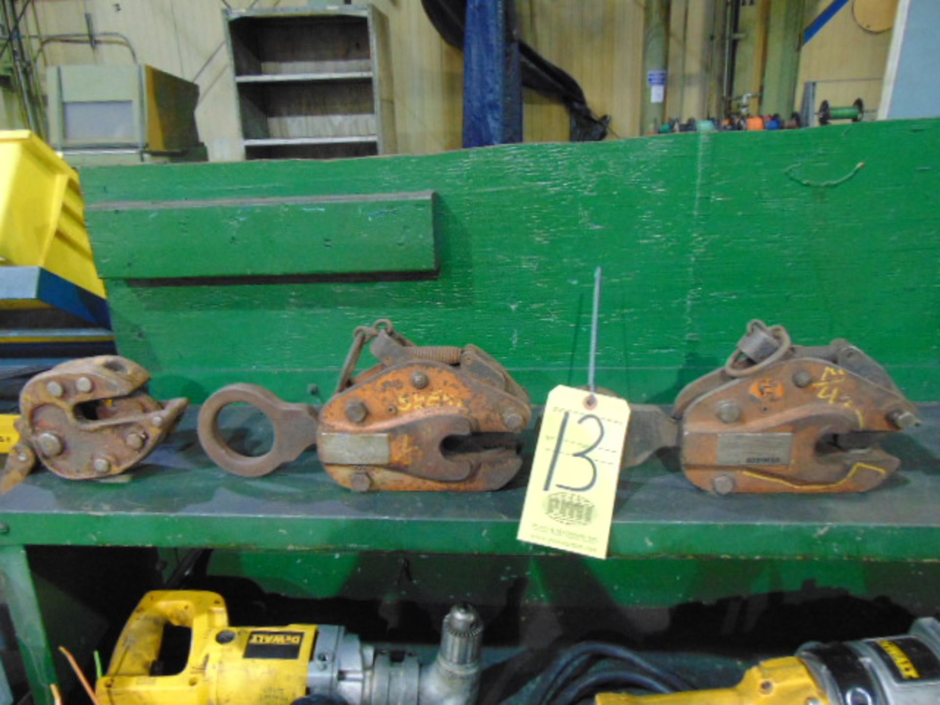 LOT OF PLATE LIFTS (3)