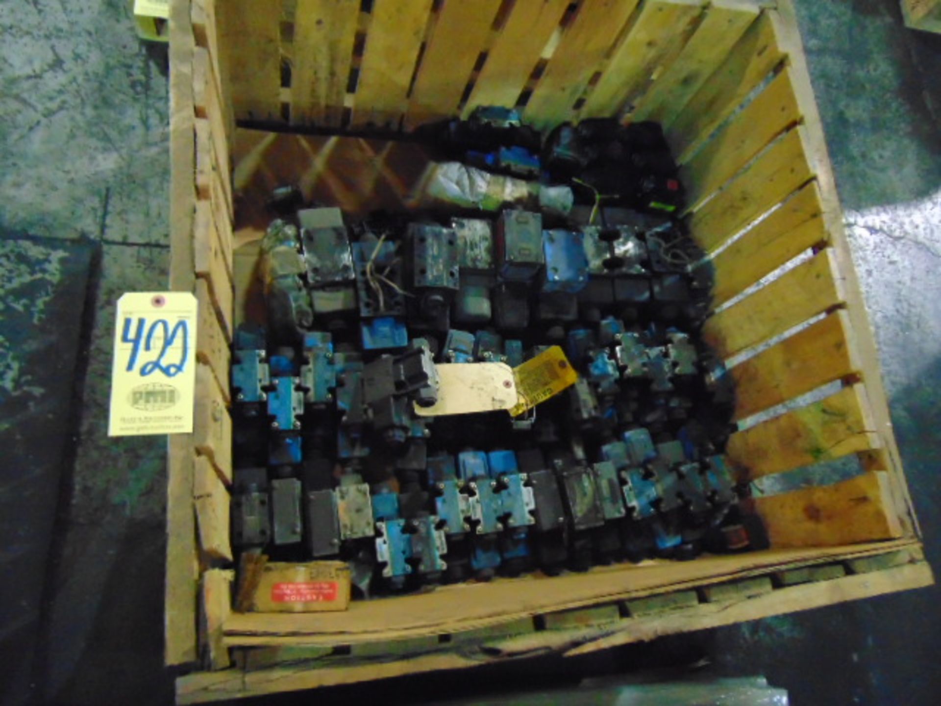 LOT CONSISTING OF: pipe fittings, control valves & fasteners, assorted (on three pallets) - Image 2 of 3