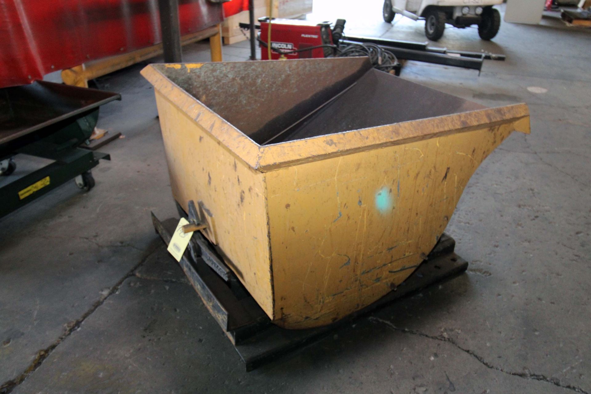 SELF DUMPING MOBILE HOPPER 36" X 48"