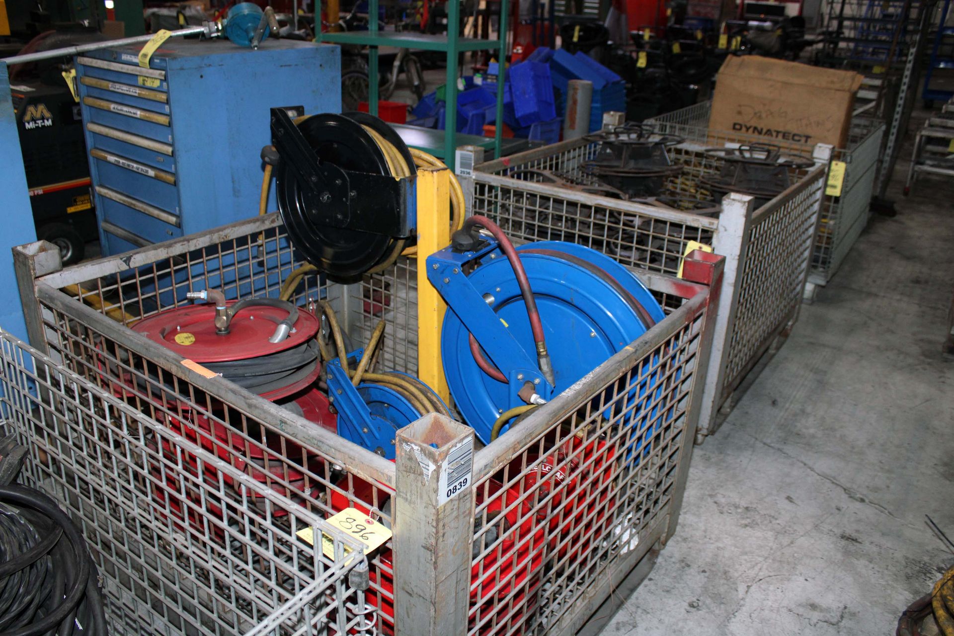 LOT OF AIR LINE & AIR LINE REELS (IN TWO WIRE BASKETS)