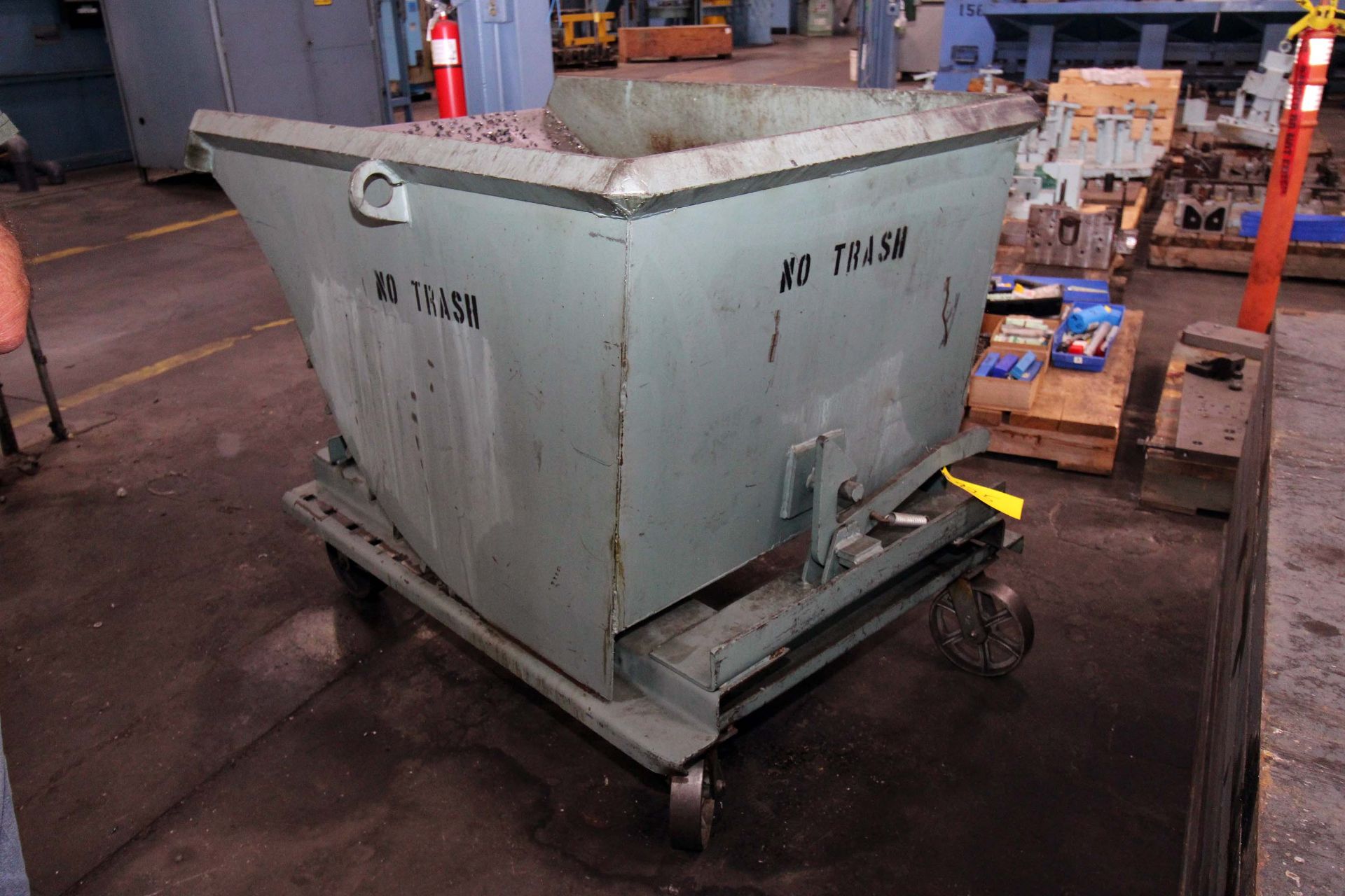 SELF DUMPING MOBILE HOPPER 36" X 54"