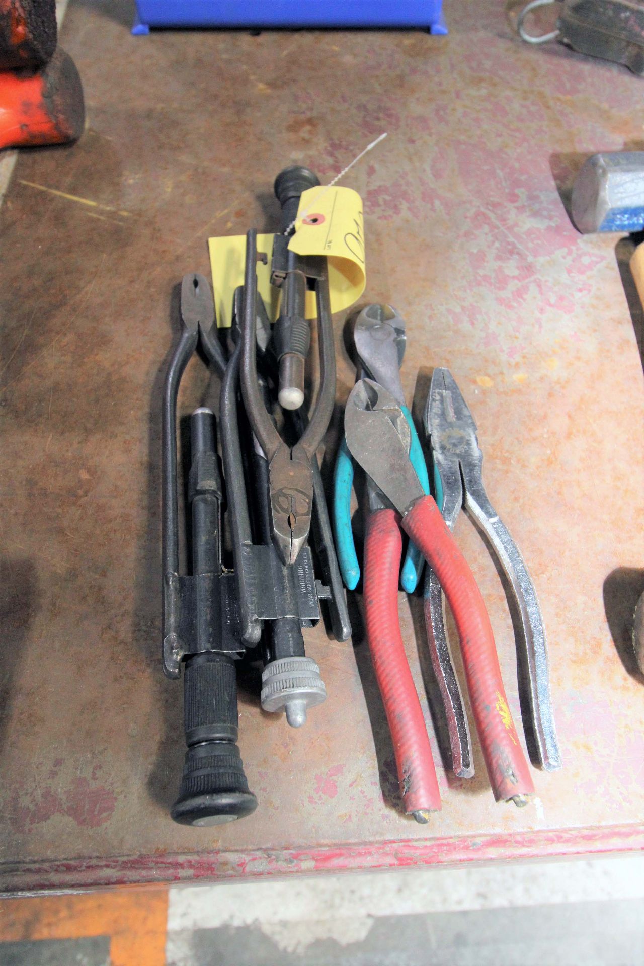 LOT OF SAFETY WIRE TWISTER PLIERS & WIRE CUTTERS