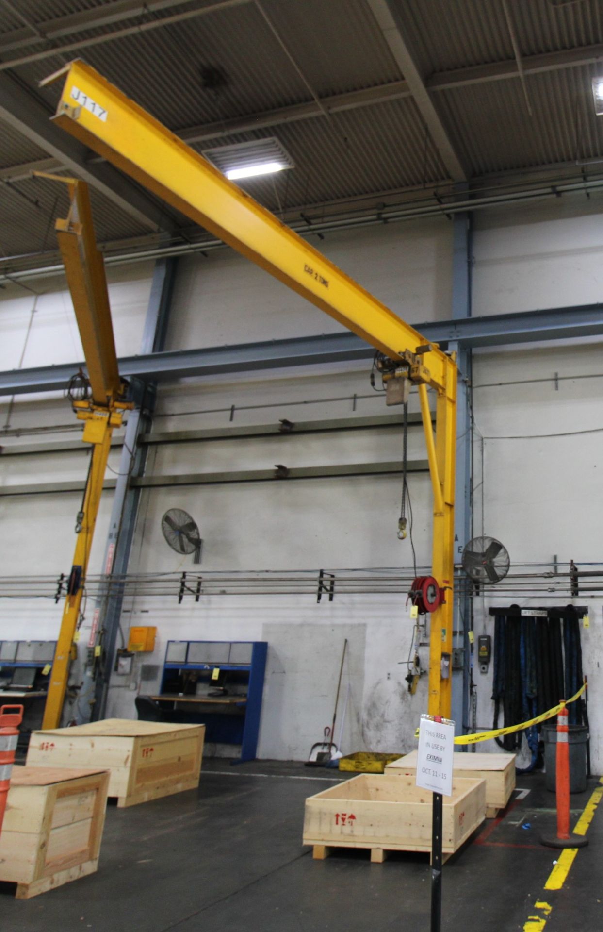 COLUMN/ FLOOR MOUNTED JIB CRANE, 2 T. X APPROX. 21' REACH, 16' ht. under hook, Yale 2 T. elec. chain - Image 2 of 2