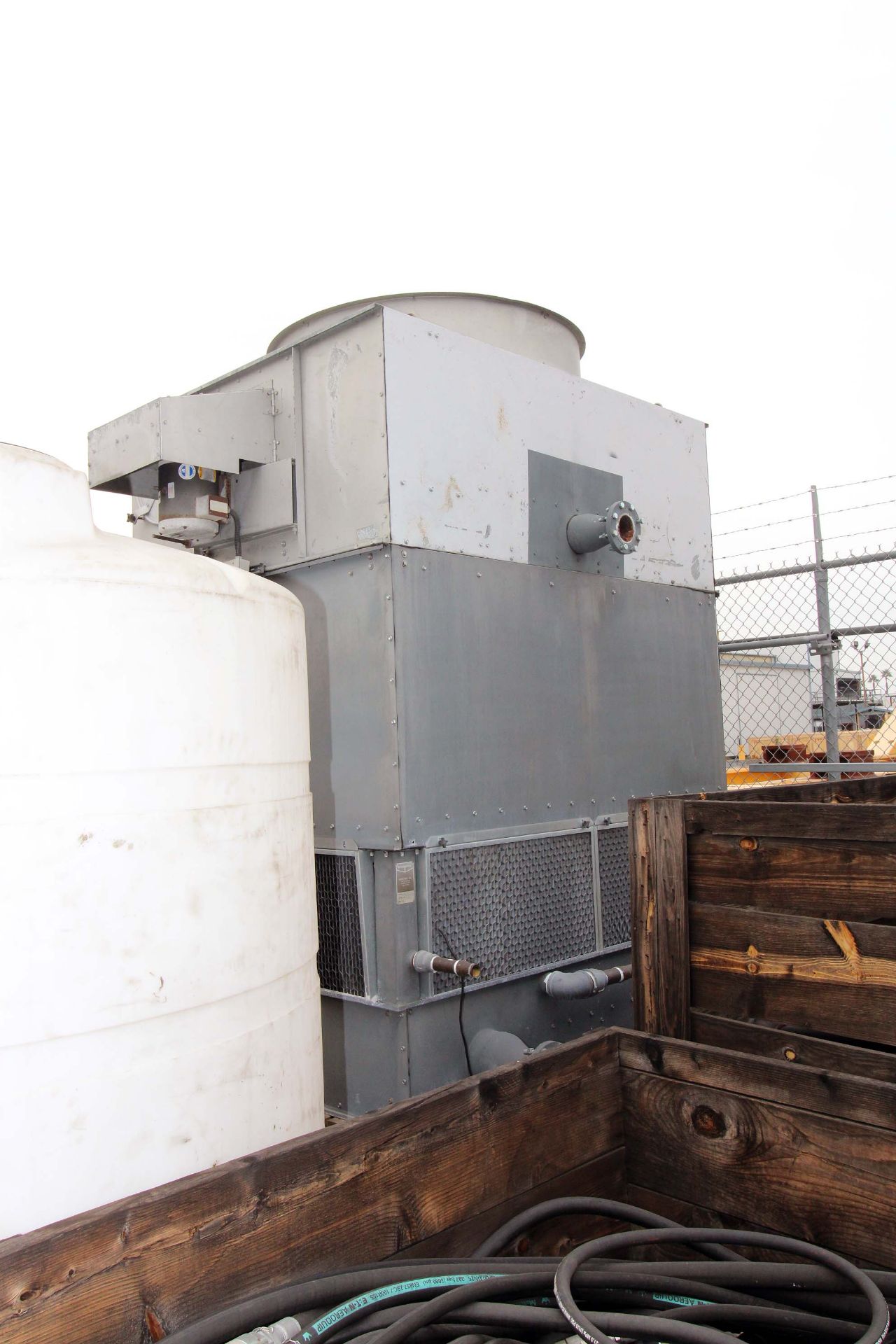 COOLING TOWER, EVAPCO MDL. AT19-314, hot dip galvanized steel, skid mtd., currently dismounted & - Image 5 of 5