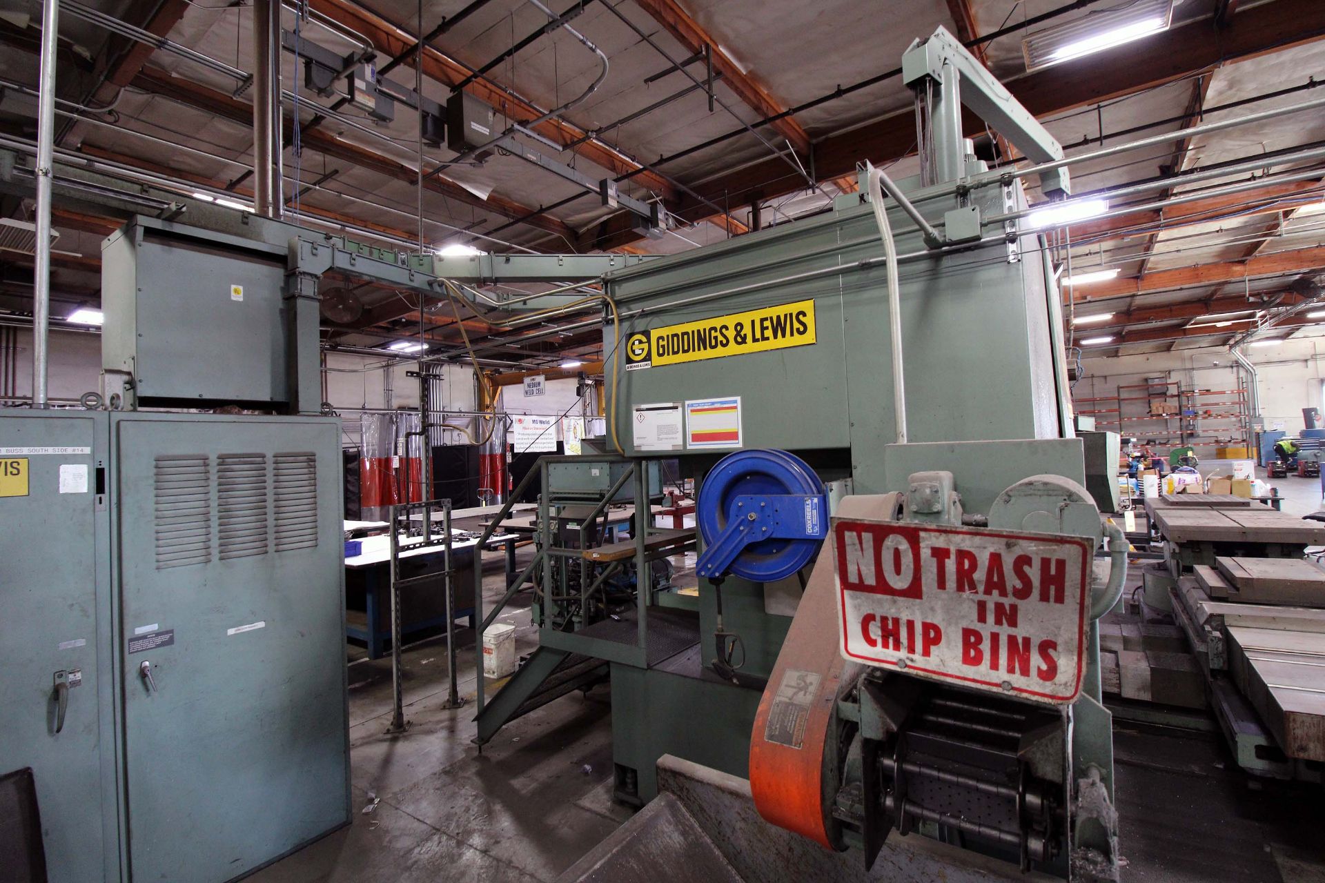 CNC HORIZONTAL BORING MILL, GIDDINGS & LEWIS 6”, Giddings & Lewis 800 CNC control, 36” x 48” - Image 3 of 9