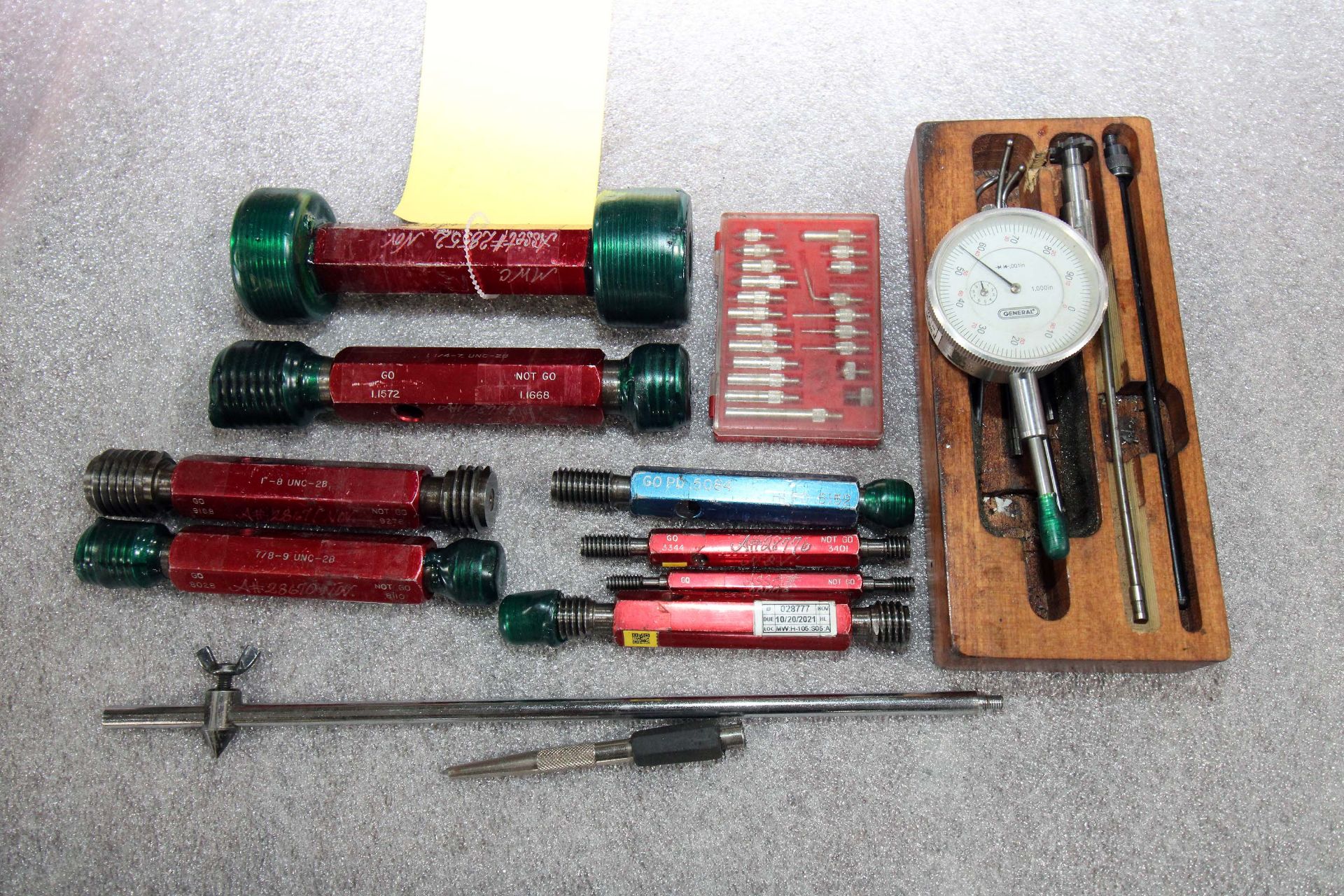 LOT CONSISTING OF: Starrett Md. 823 ID micrometer set, plug thread gages, indicator & more - Image 2 of 2