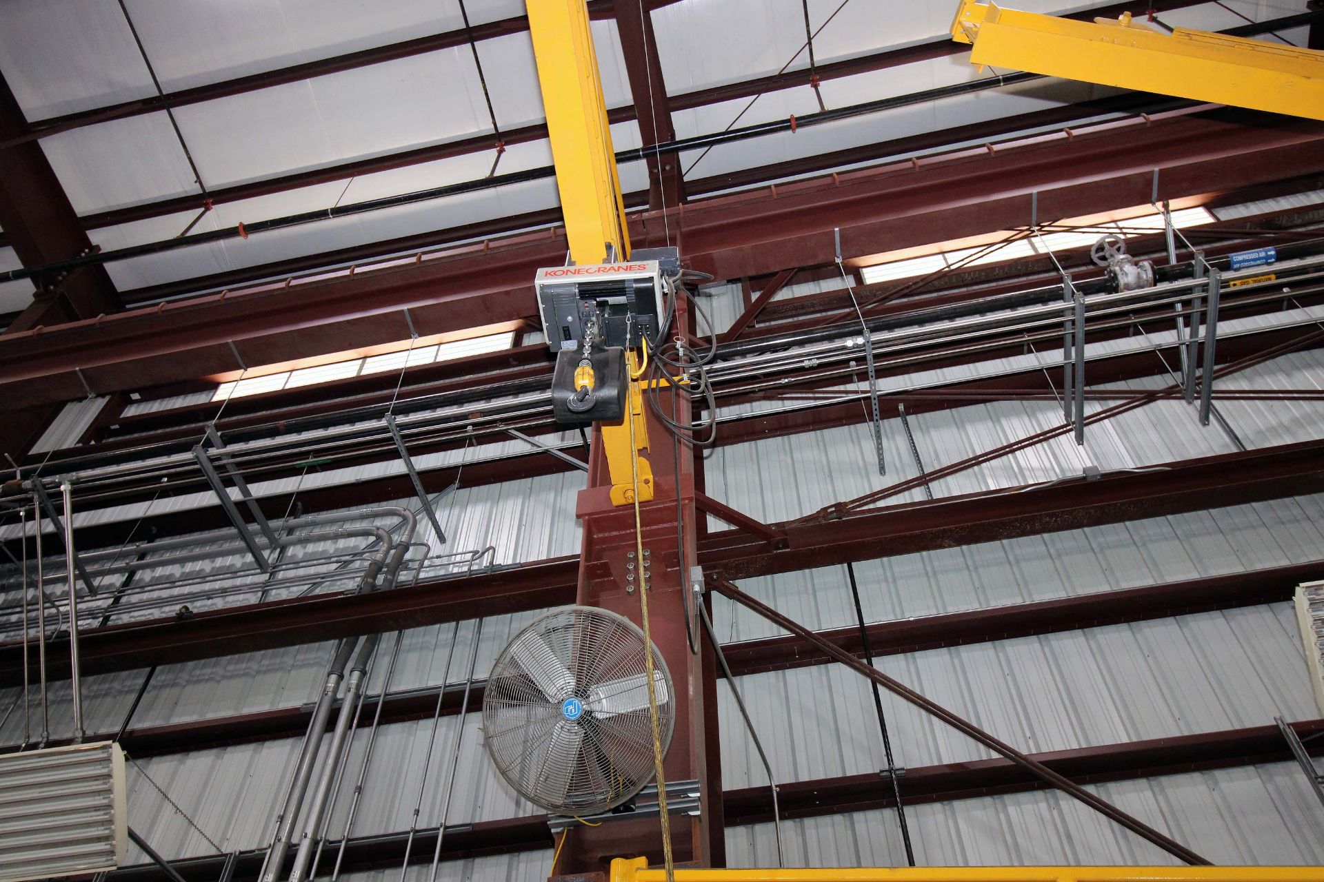 COLUMN MOUNTED JIB CRANE, 3 T. X APPROX. 20' REACH, 18' ht. under hook, Kone 3 T. elec. chain hoist, - Image 2 of 2