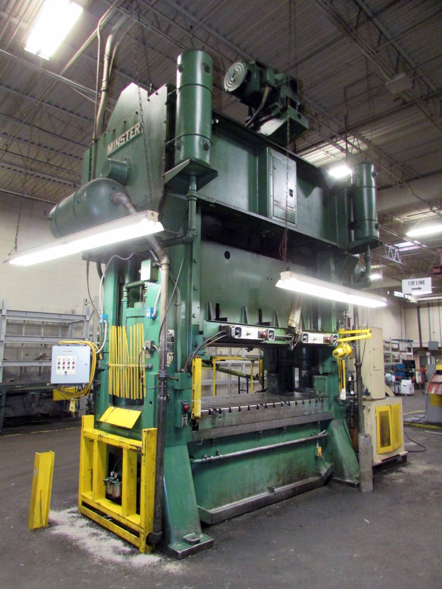 STRAIGHT SIDE 2-POINT ECCENTRIC GEARED PRESS, MINSTER 300 T. CAP. MDL. E2-300-96-48 “HEVI-STAMPER” - Image 7 of 23