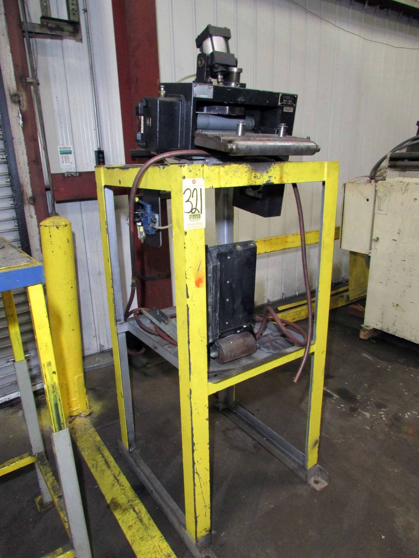 STRAIGHTENER, VAMCO MDL. E-CFS-14 SERVO PRESS FEED, 12” max. width, entry guide rolls