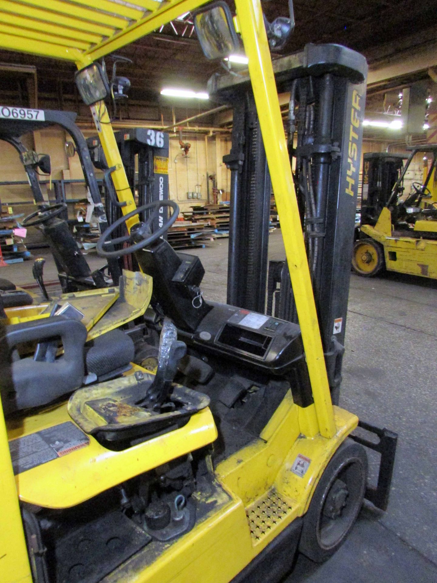 FORKLIFT, HYSTER MDL. S50XM, 2003, LPG, 3-stage mast, solid tire, side shift, S/N D187V27640A - Image 6 of 10