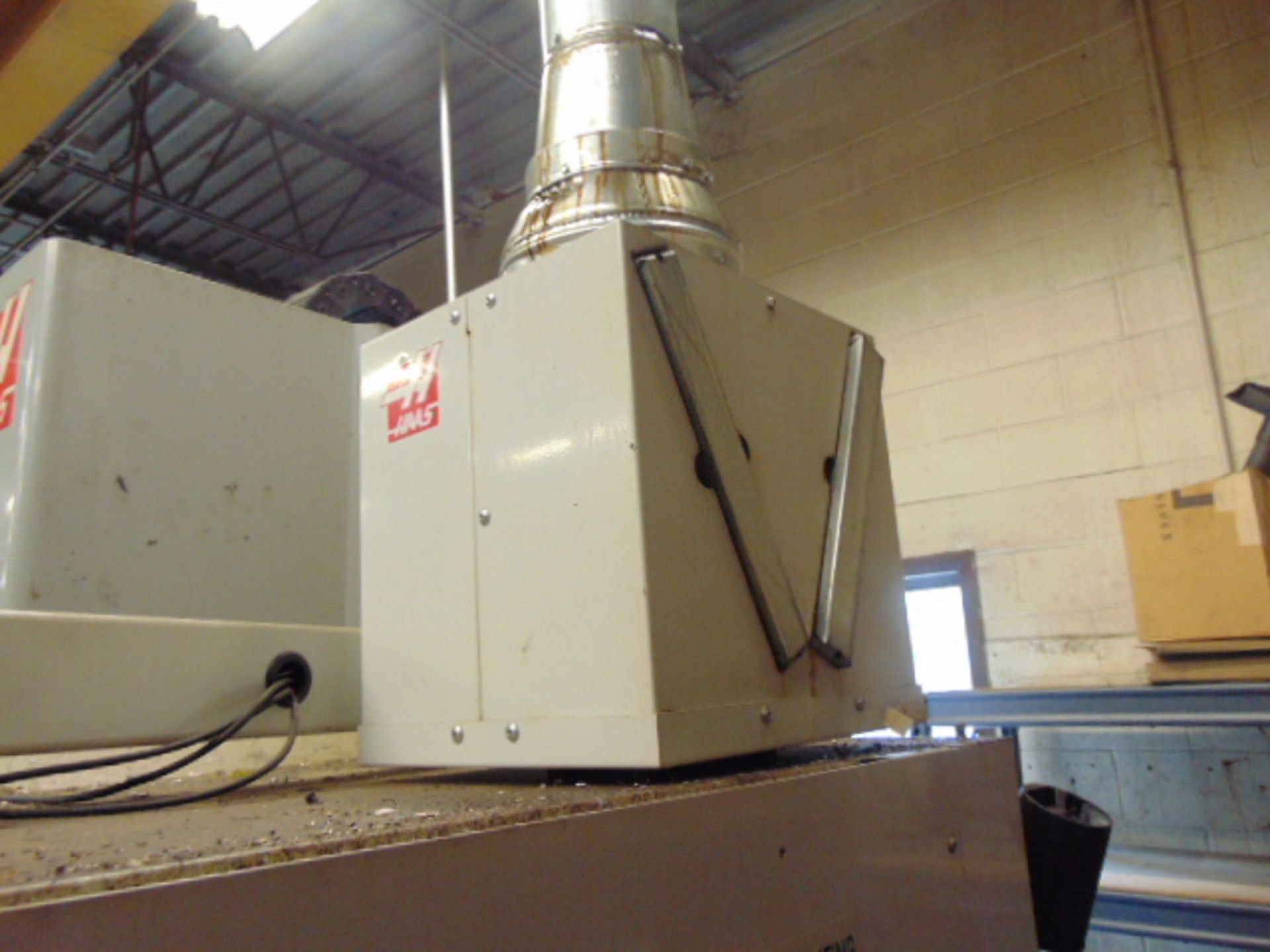 VERTICAL MACHINING CENTER, HAAS MDL. VF2, new 8/2006, 36” x 14” table, 30” X, 16” Y, 20” Z axis - Image 8 of 12