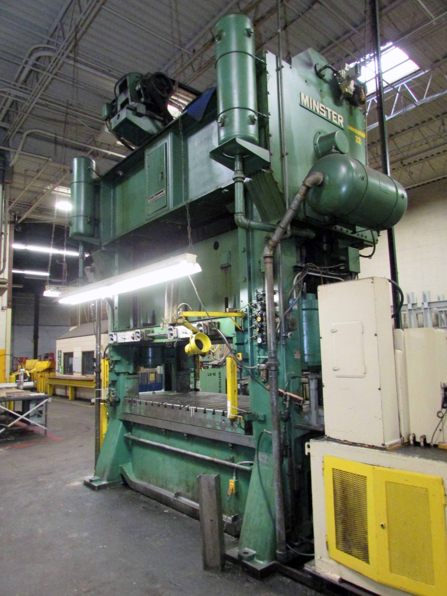 STRAIGHT SIDE 2-POINT ECCENTRIC GEARED PRESS, MINSTER 300 T. CAP. MDL. E2-300-96-48 “HEVI-STAMPER” - Image 10 of 23