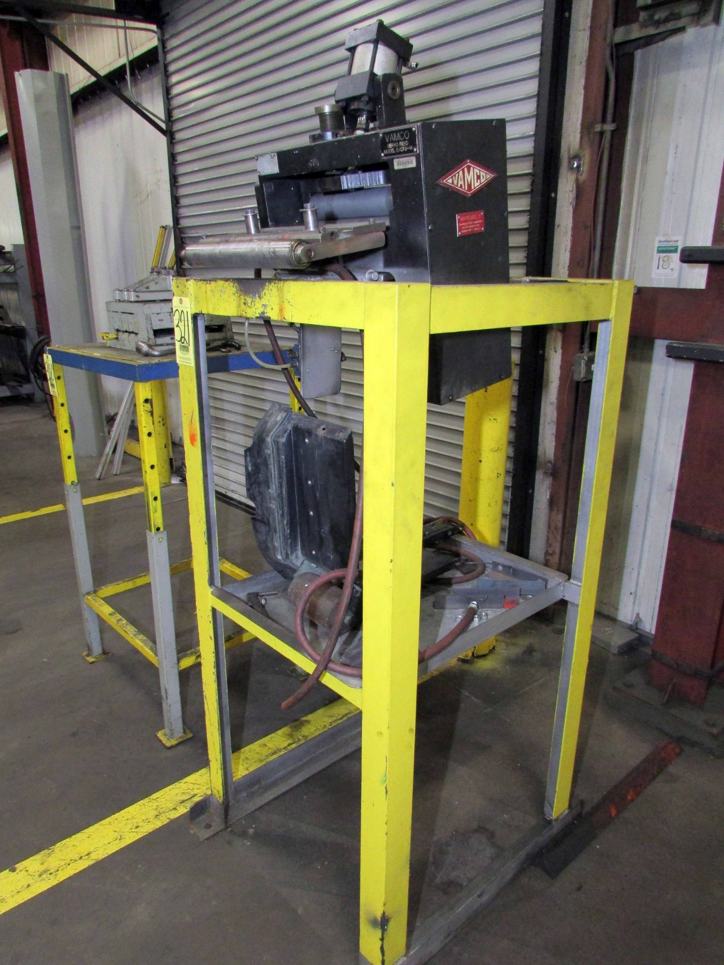 STRAIGHTENER, VAMCO MDL. E-CFS-14 SERVO PRESS FEED, 12” max. width, entry guide rolls - Image 4 of 7