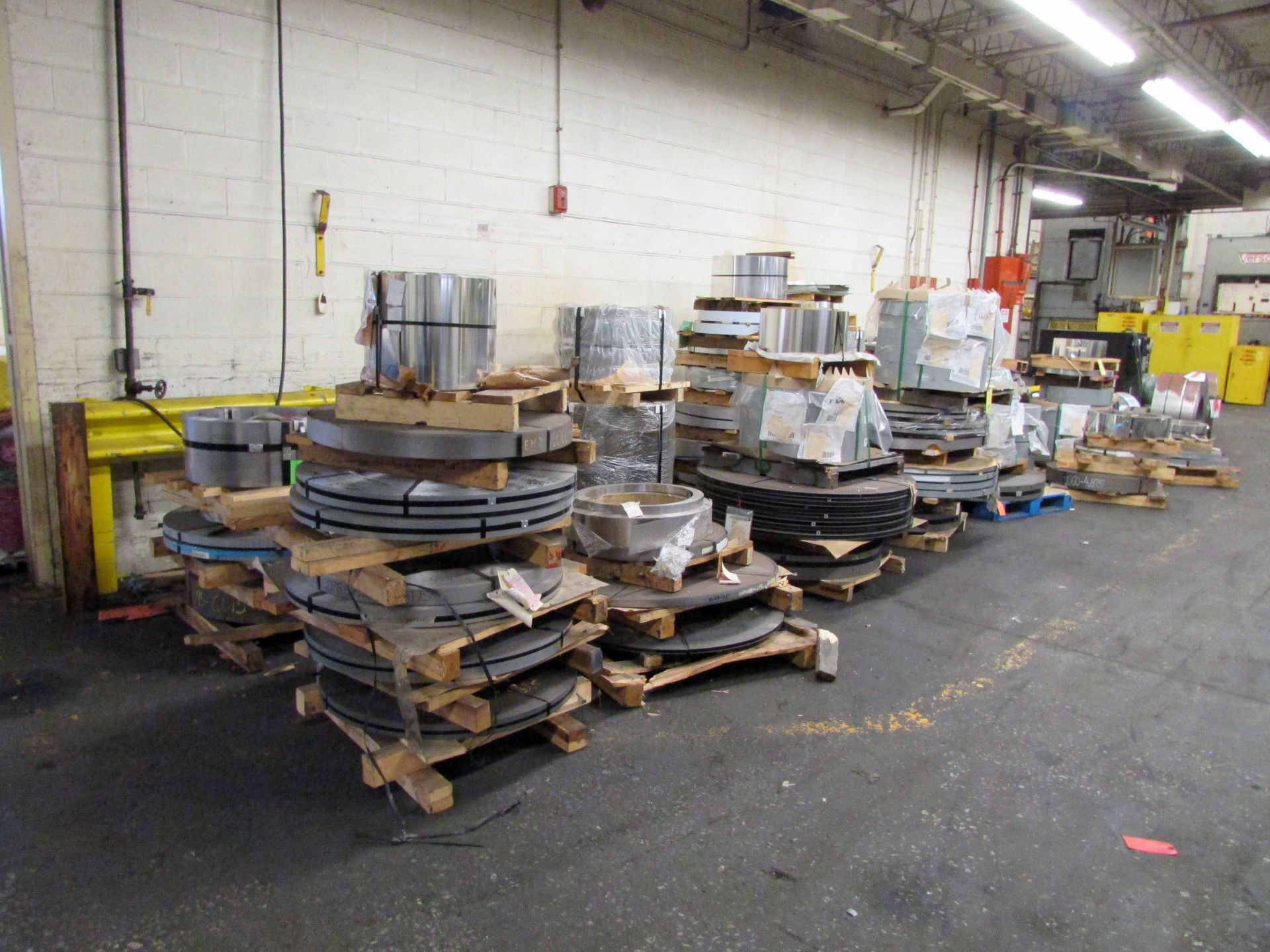 LOT OF STEEL COILS, large assortment - Image 2 of 7