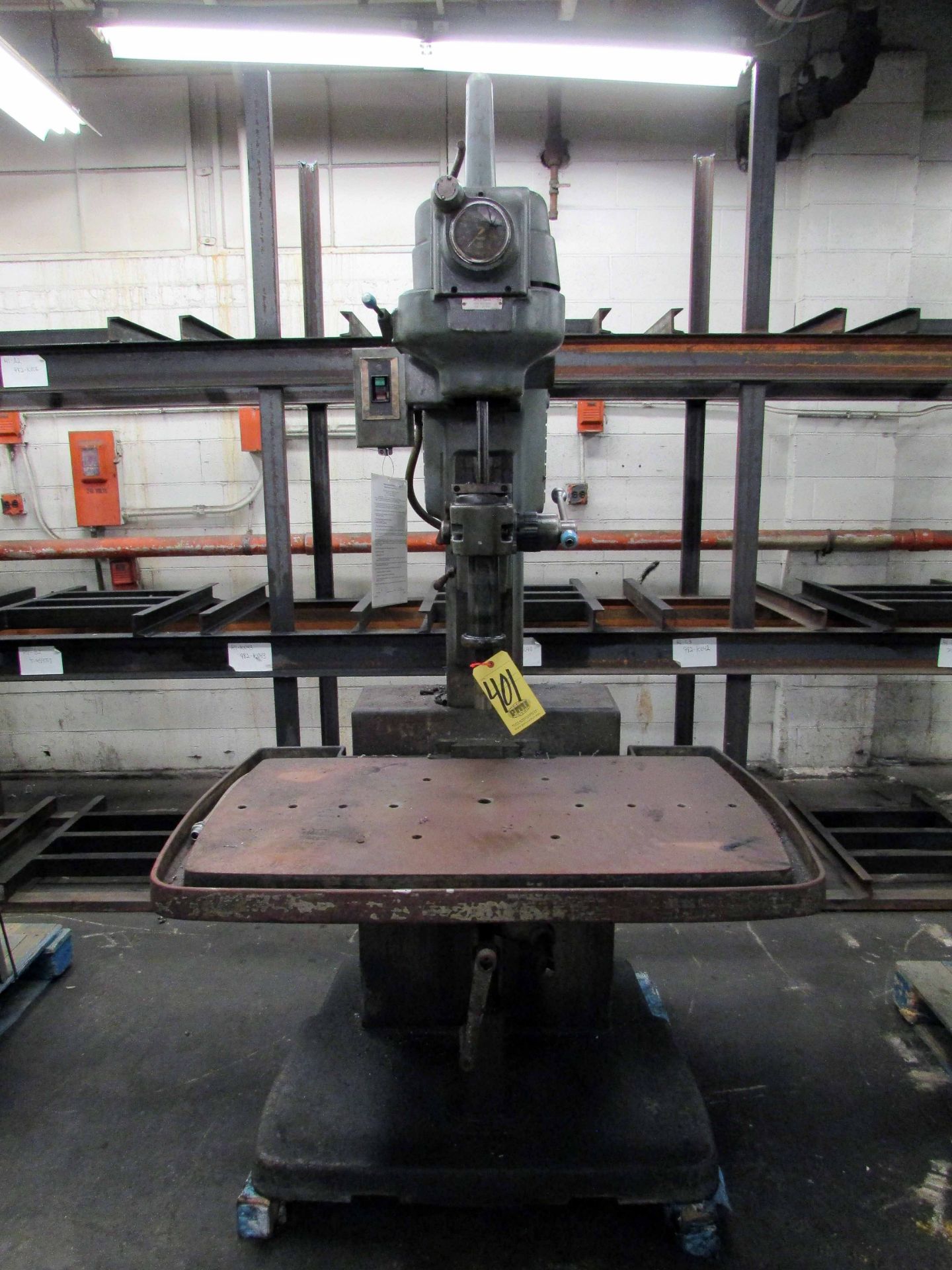 PRODUCTION DRILL PRESS, CINCINNATI MDL. 24, 24" throat, 42" x 24" adj. ht. oil groove tbl, 60-3000 - Image 2 of 4