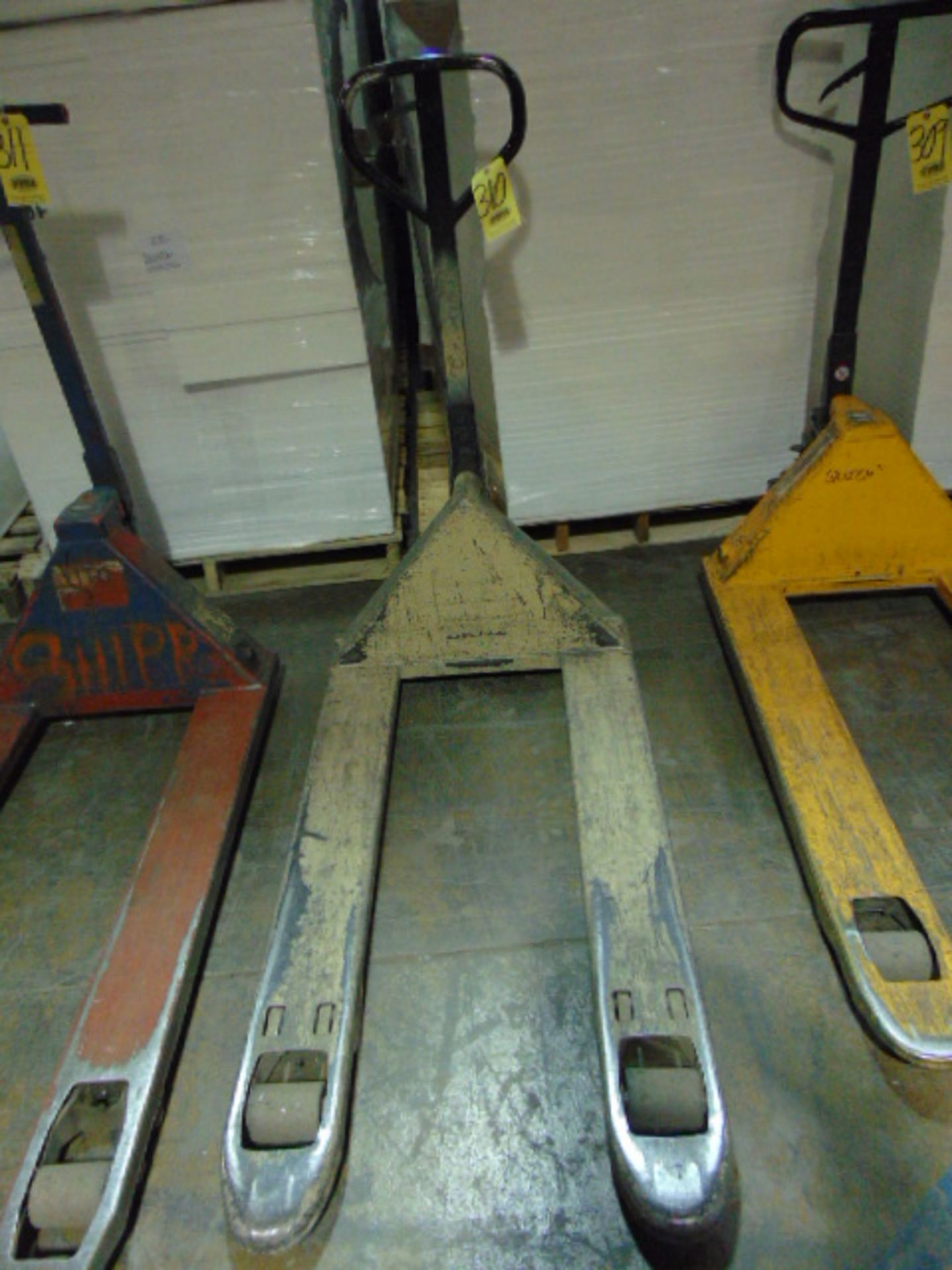 HYDRAULIC PALLET JACK, approx. 5,500 lb. cap.