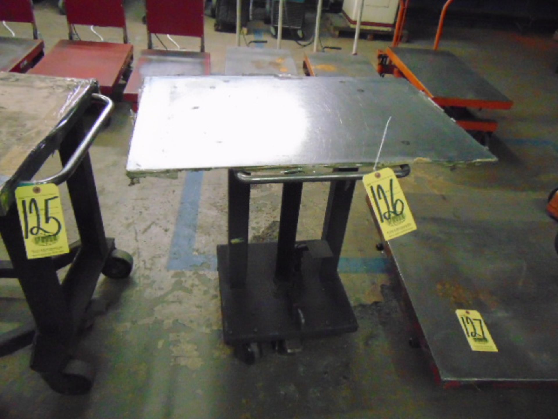 HYDRAULIC DIE LIFT TABLE, 34" x 22" tbl.