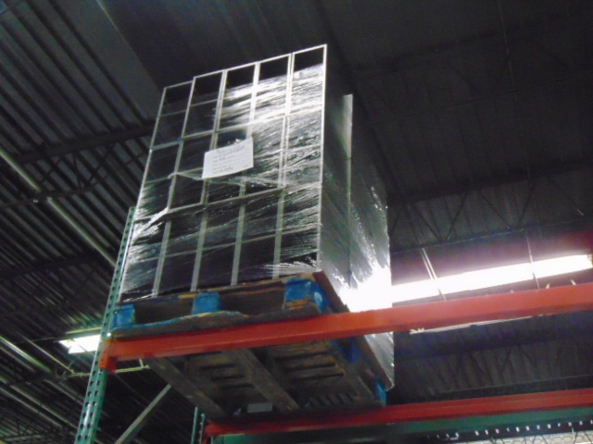 LOT CONTENTS OF PALLET RACKING SECTIONS (22) : steel parts & wire baskets (no racks) - Image 31 of 31