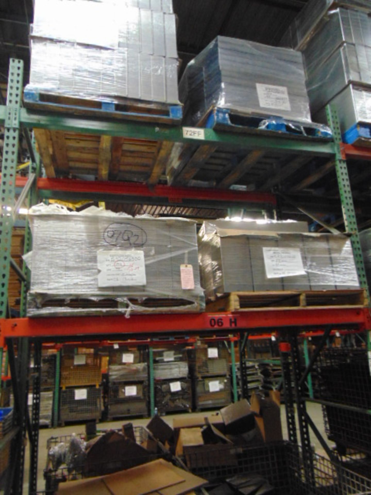 LOT CONTENTS OF PALLET RACKING SECTIONS (24) : assorted steel parts & cardboard (no racks) - Image 9 of 21