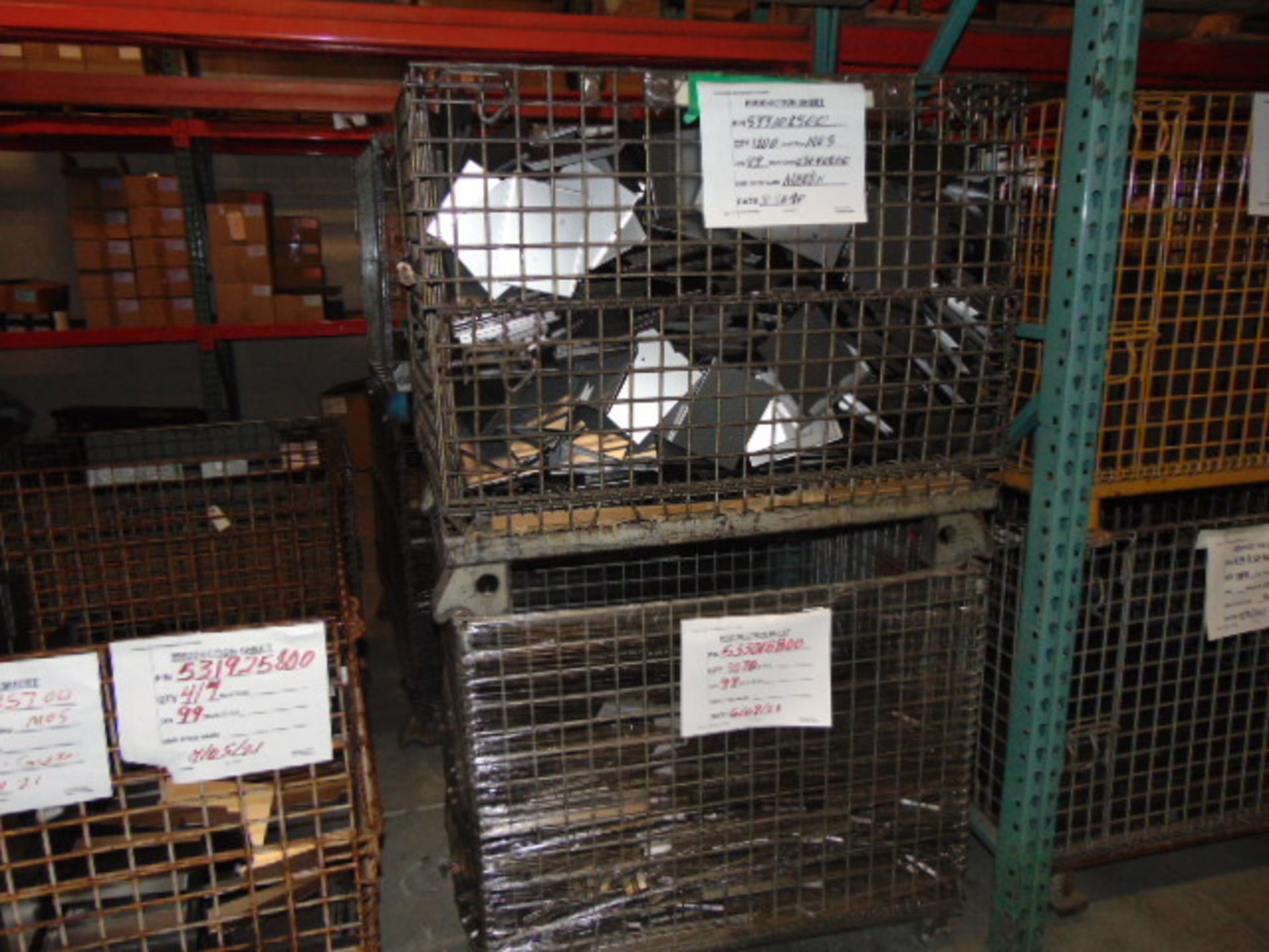 LOT CONSISTING OF: assorted steel in process parts, wire baskets & cardboard (no dies or racks) ( - Image 17 of 39