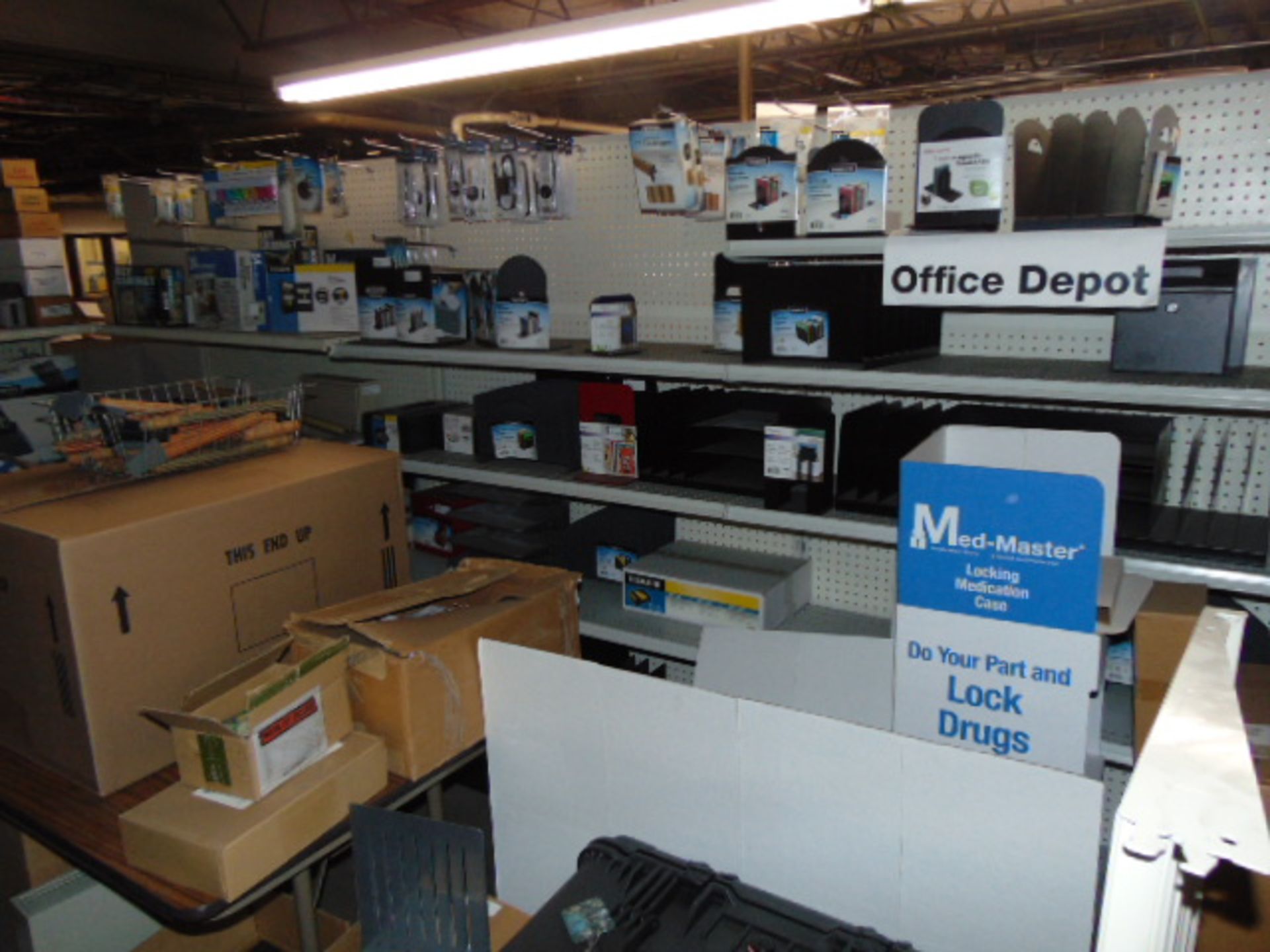 LOT CONTENTS OF MEZZANINE: (9) sections of pallet racking, (13) assorted file cabinets, assorted - Image 13 of 26