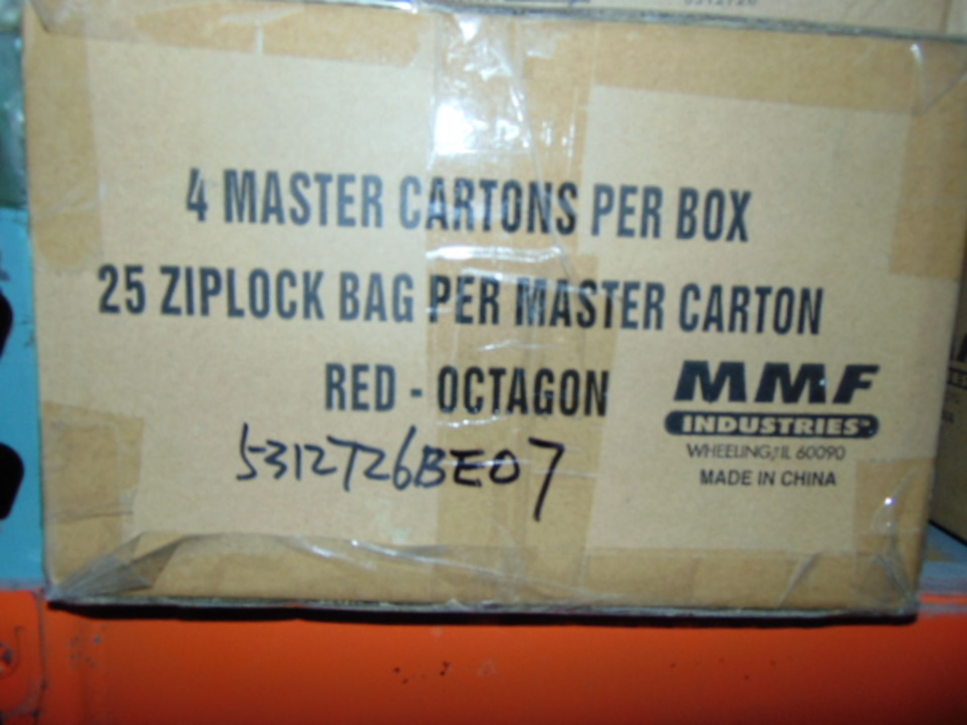 LOT CONTENTS OF PALLET RACKING SECTIONS (23) : steel parts, 3 x 5 followers, plastic hooks, - Image 22 of 43