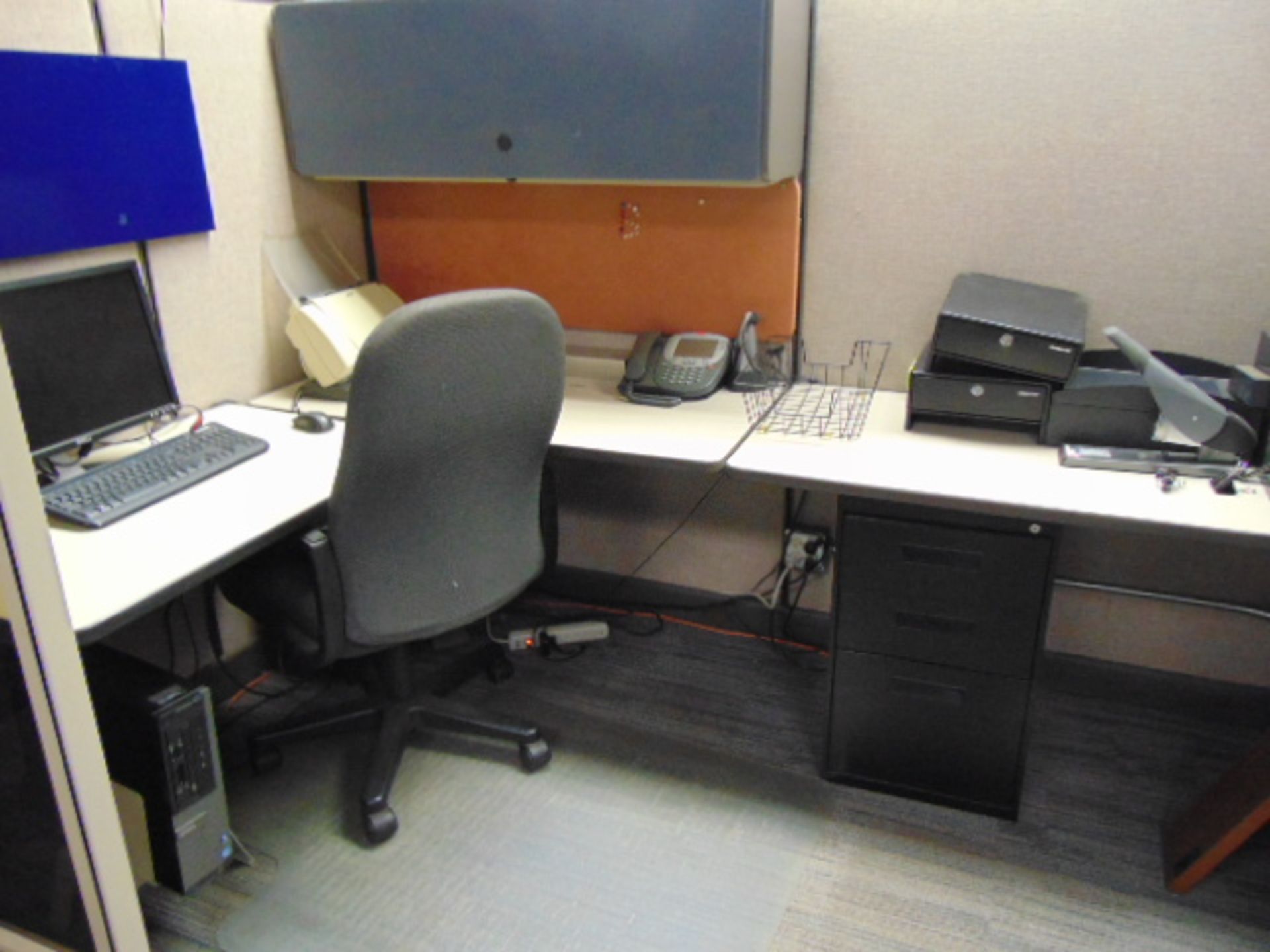 LOT OF OFFICE CUBICLES: total of (6) work stations (no paperwork or computers) - Image 3 of 8