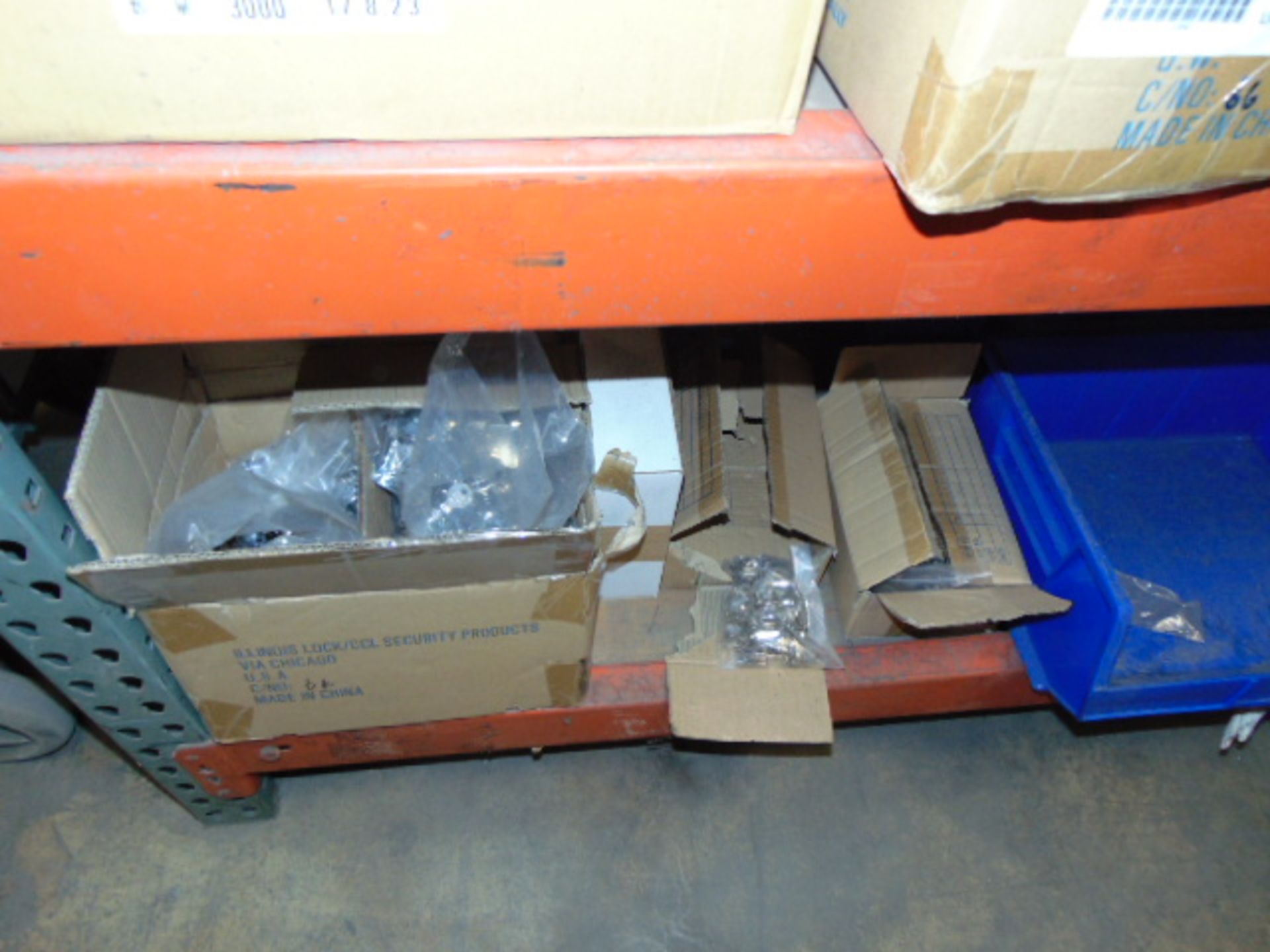 LOT CONSISTING OF: hardware, assorted steel parts, lockable terminal stands, springs, hinges, lock - Image 29 of 38