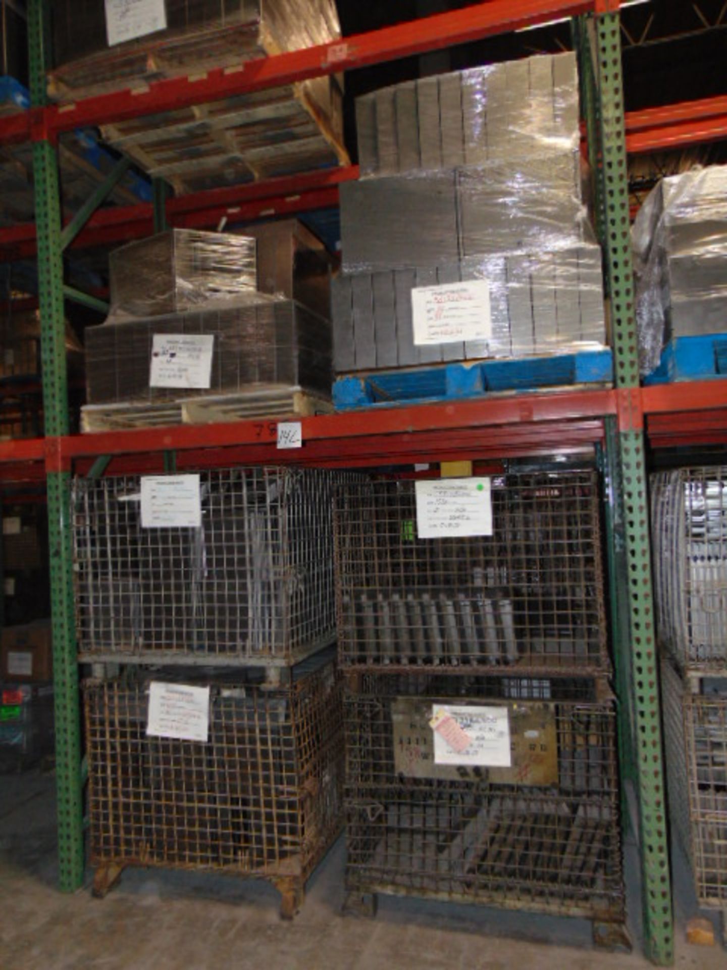 LOT CONTENTS OF PALLET RACKING SECTIONS (22) : steel parts & wire baskets (no racks) - Image 18 of 31